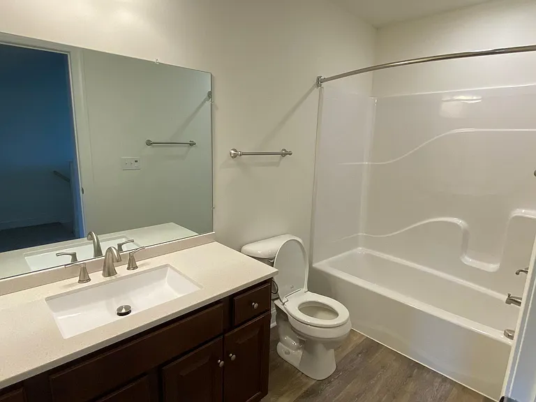 Master bedroom full bathroom