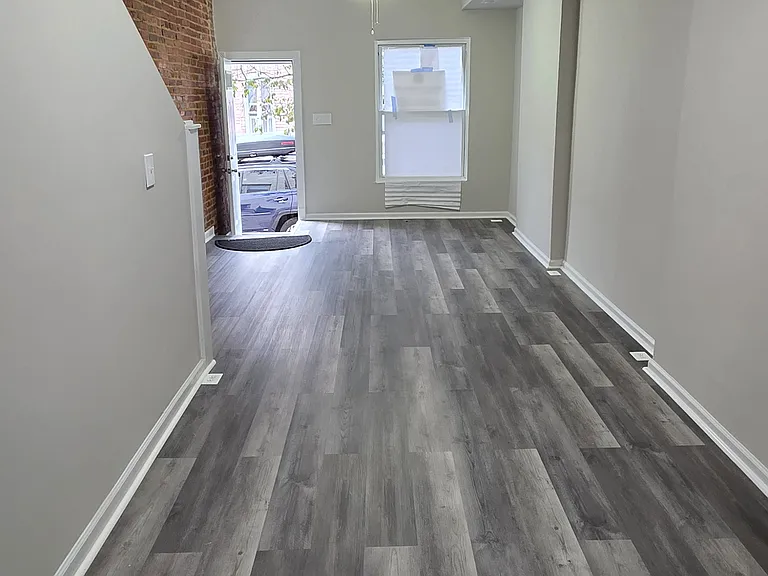 151 N Streeper St — Photo 3