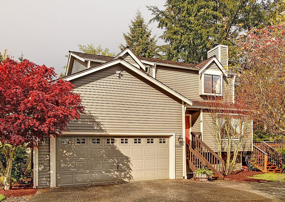 1st image of 1022 215th Ave NE