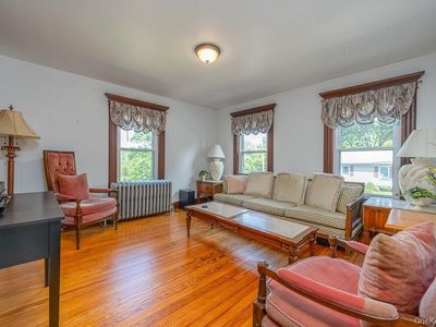 24 Moore Ave, Pearl River, NY, 10965