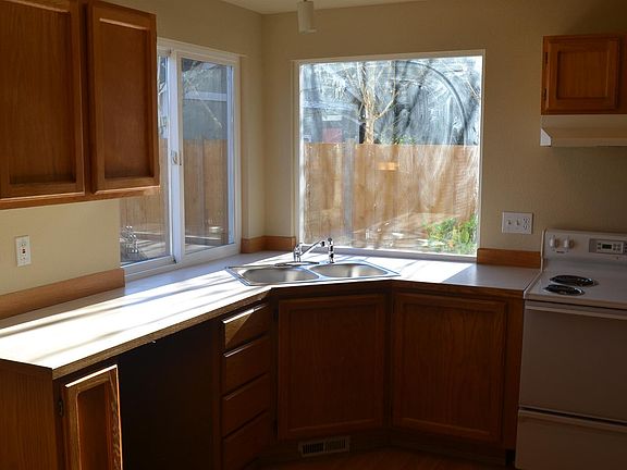 2nd image of 16053 Lords Lake Ave SE