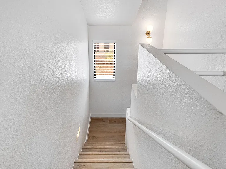 4324 — Photo 26