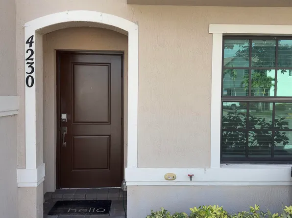 4230 Napoli Lake Dr, Riviera Beach, FL 33410