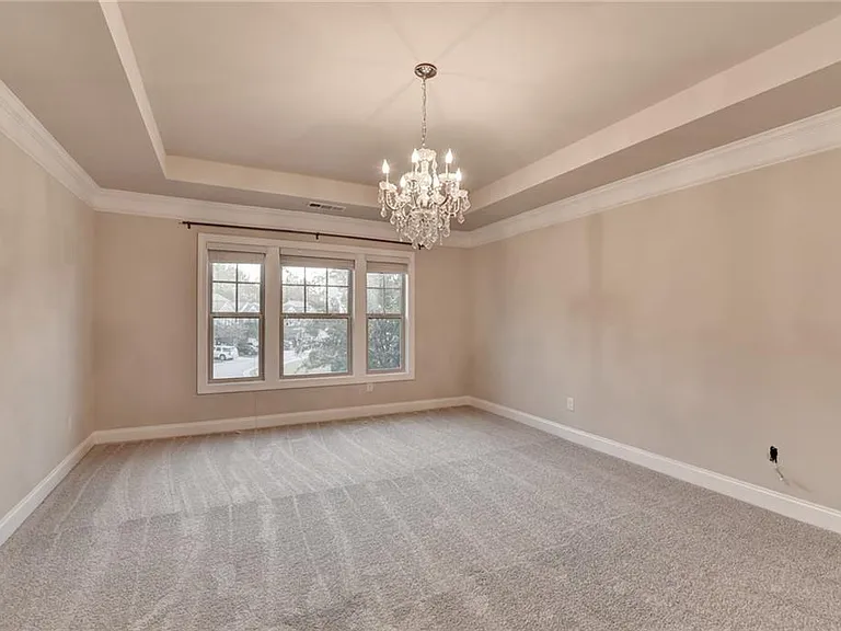 11619 Davenport Ln — Photo 35