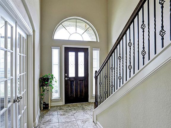 4th image of 14811 Russet Bend Ln