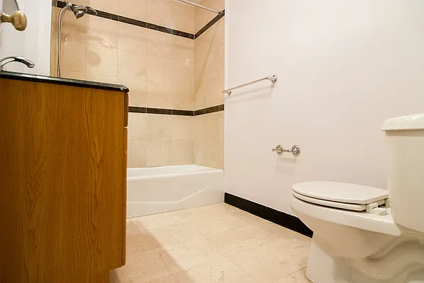 Rented by WAM Partners - William Moses Co. | media 22