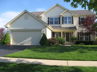 2702 Sagamore Cir, Aurora, IL 60503