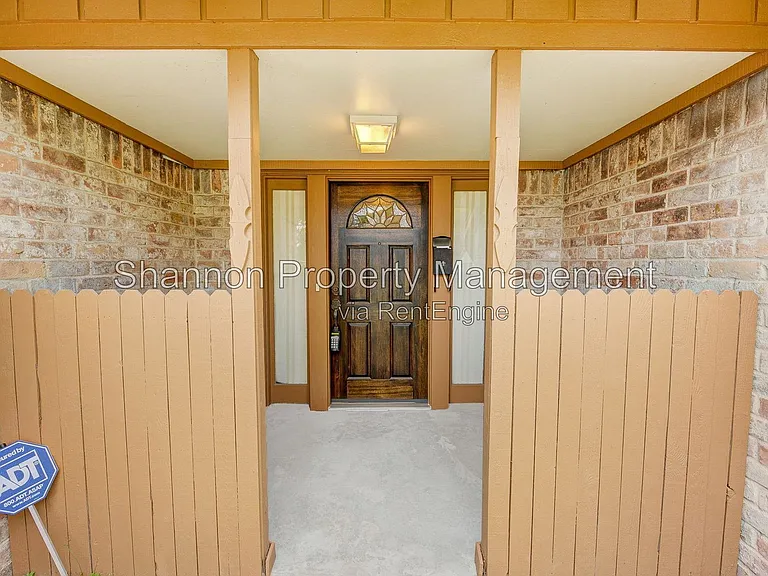 5403 Clift Haven Dr — Photo 3