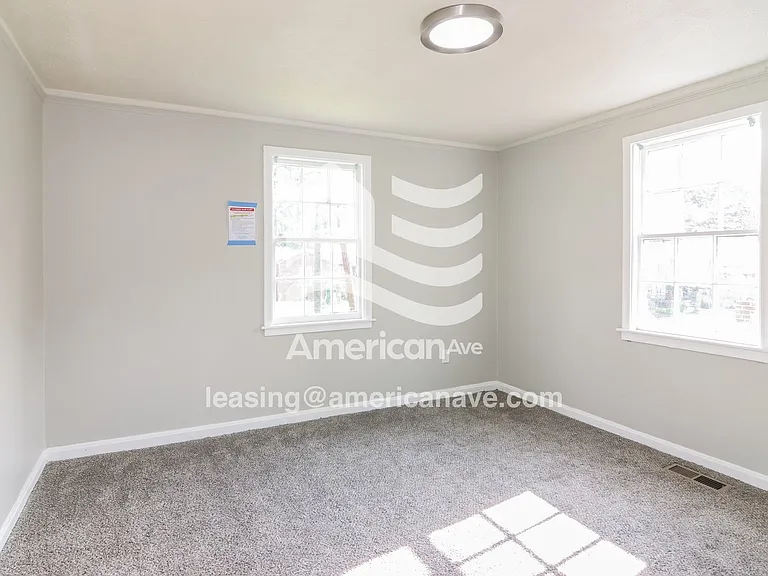 1251530_008_main_bedroom_9.jpg