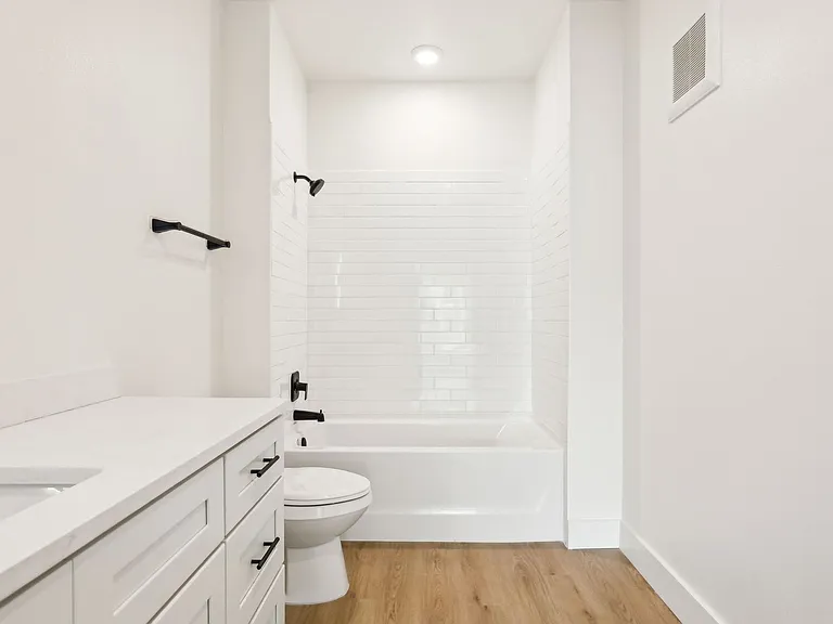 The Milk Stacks: Boutique Luxury Living in Downtown Orlando's Milk District — Photo 43