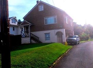 79 Gans St, Westover, WV 26501