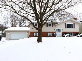 1238 Mayfair Dr, Mansfield, OH 44905