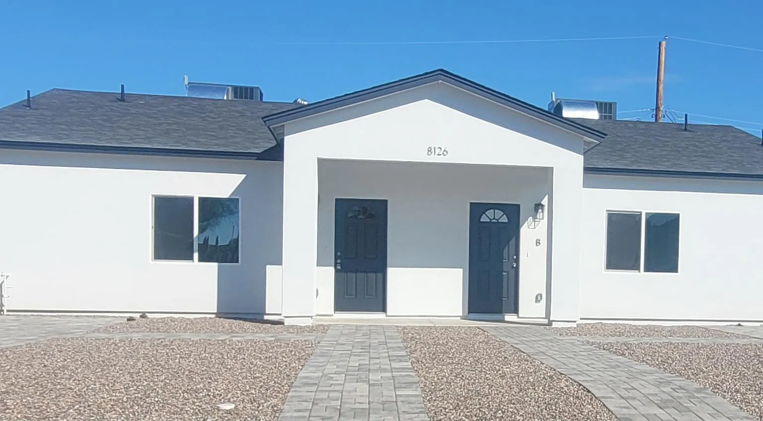 2 bed, 1000 sqft, $1,700 — Photo 2