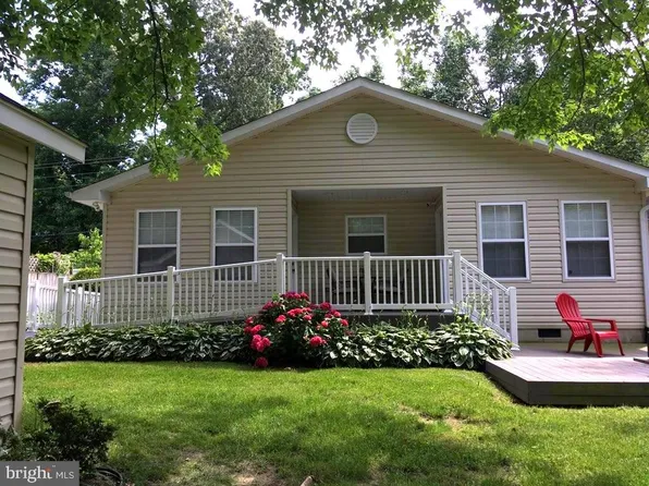 858 San Mateo Trl, Lusby, MD 20657