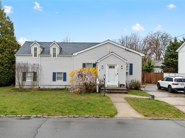 1450 5th Street, West Babylon, NY 11704