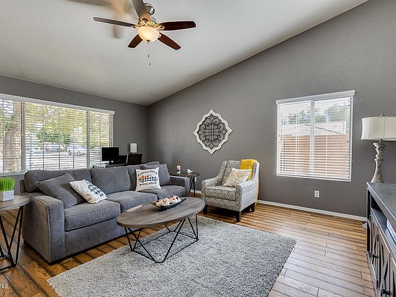 5th image of 1832 S Brentwood Pl