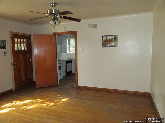 5th image of 817 Gulf St