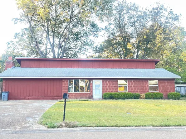 3232 Stark Dr, Pearl, MS 39208