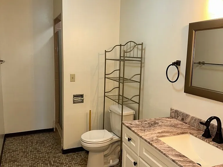 1640 Stromberg Ave — Photo 15