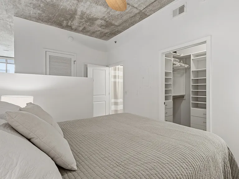 415 Church St #1306 — Photo 23