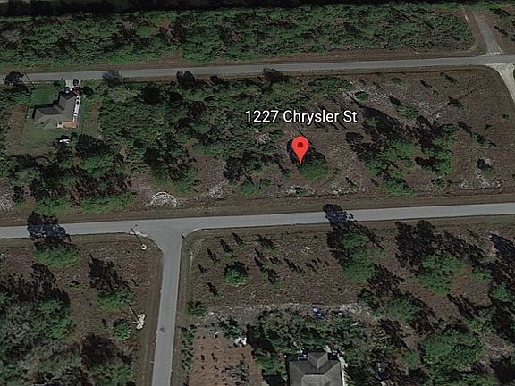 4th image of 1227 Chrysler St