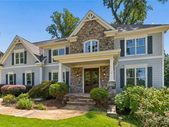 385 Pandemar Trl, Lawrenceville, GA 30043
