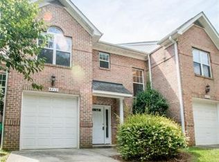4712 Hunter Crest Ln, Charlotte, NC 28209