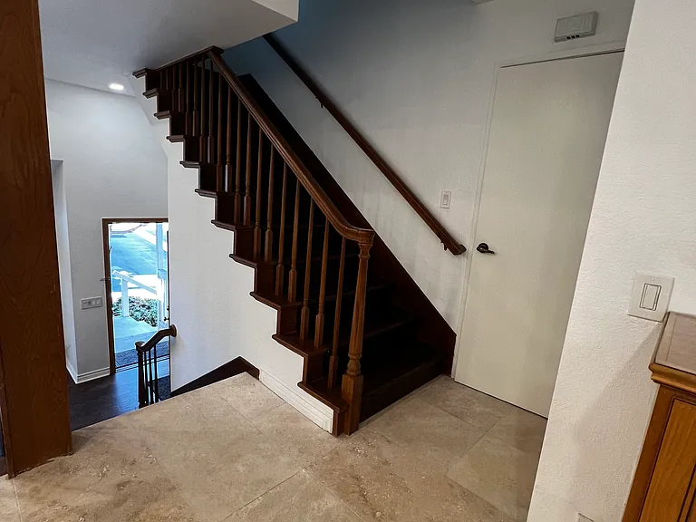 7825 Seaglen Dr — Photo 40