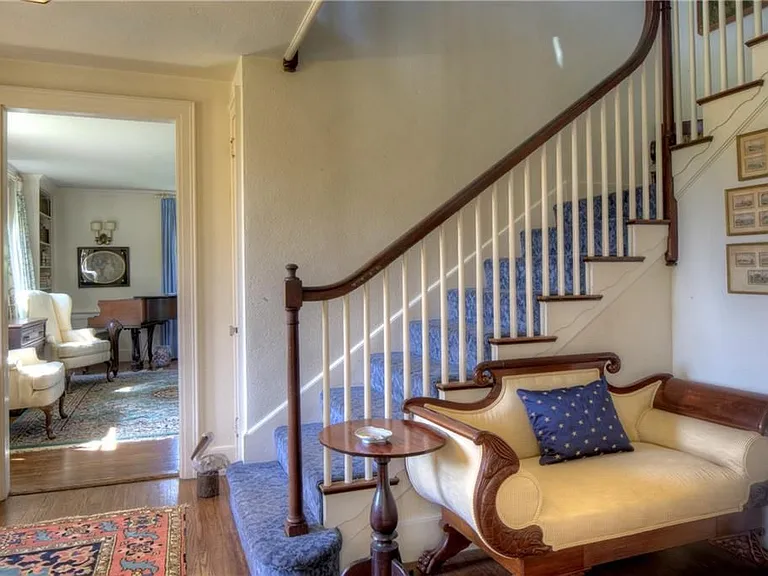 22 Castle Hill Ave — Photo 11
