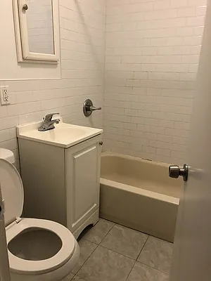 Rented by Highline Residential | media 8