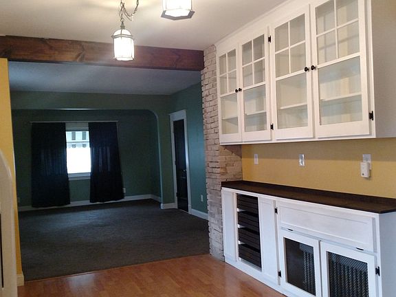 3rd image of 179 Rossler Ave
