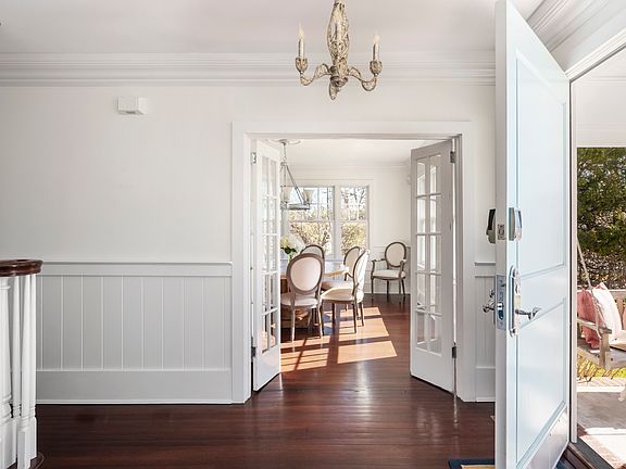 3rd image of 179 Hampton Rd