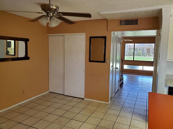 3rd image of 944 S Valencia Unit 15