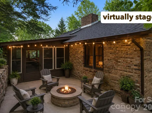 1 Mountain Heritage Pl, Candler, NC 28715