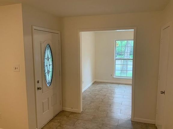 3rd image of 4815 Woodland Park Blvd #4817
