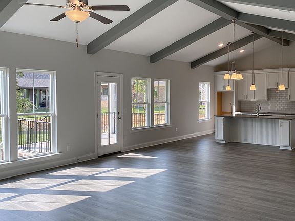 5th image of 1200 Clarendon Avenue Lot #5