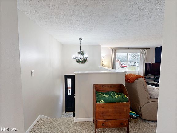 4th image of 1545 Whitehall Dr