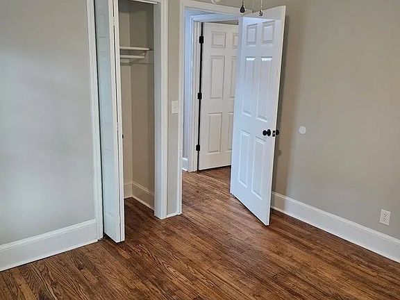 4th image of 502 Dogwood Dr
