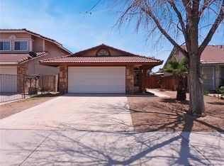 121 Oaktree Dr, Perris, CA 92571