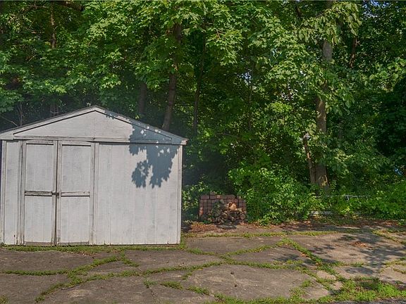 5th image of 177 Park St