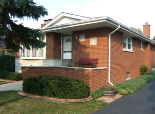 960 Enfield Dr, Northbrook, IL 60062