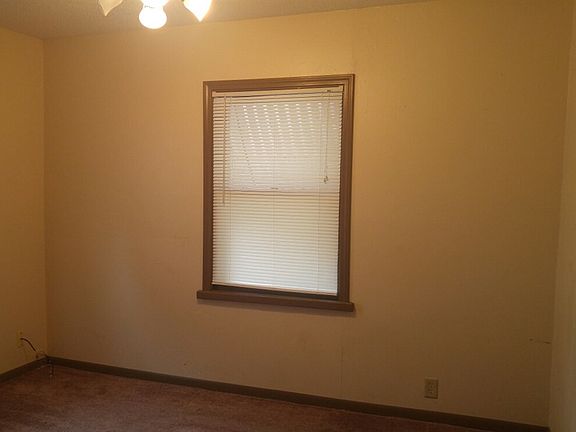 5th image of 721 S D St