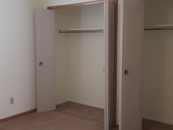 5th image of 4632 Holly St #5
