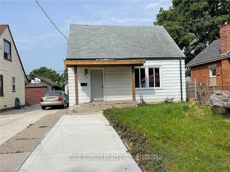 3 bed, $2,100 — Photo 1