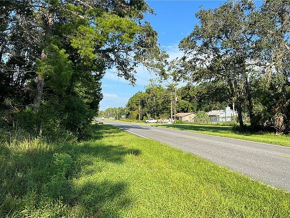 4th image of 3020 S Westmoreland Dr