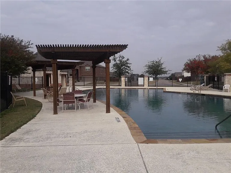 8620 Chisholm Trl — Photo 14
