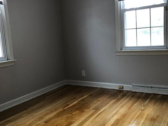 2nd image of 1214 Bakewell Dr