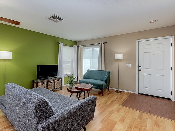 3rd image of 6428 W Branham Ln