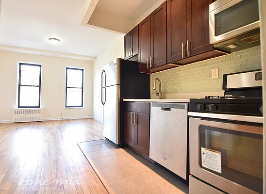 Rented by Bohemia Realty Group | media 6