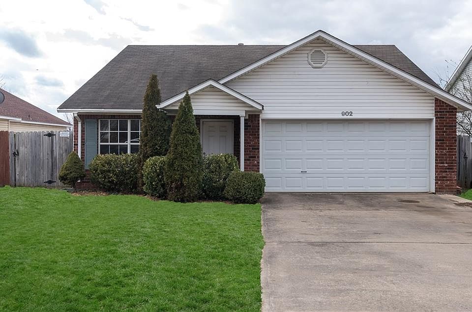 1st image of 902 Tunbridge Dr